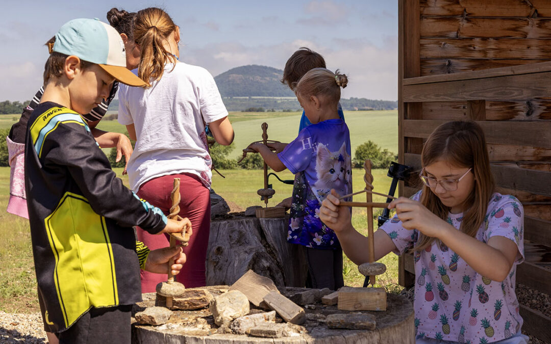 HistoryPark Ledčice – výlet s dětmi u Řípu